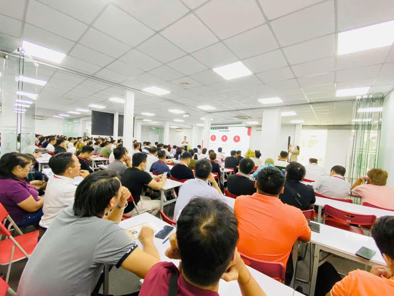 e95f85d8-933b-448f-a5a3-616b492d9841